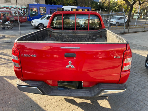 Imagen 3 de 11 de Mitsubishi L-200 2.4 Katana Crt 2017