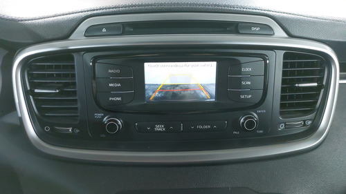 Kia Sorento 2.4 Lx At
