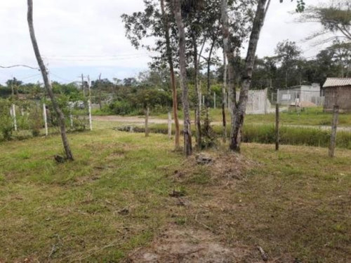 Imagem 2 de 9 de Chácara Em Itanhaém Com 02 Dormitórios! 9082 R