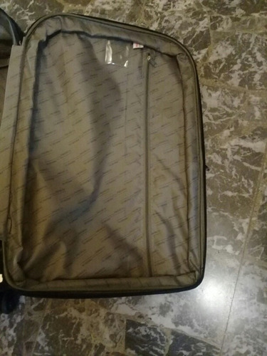 Valija Grande Con Ruedas Primicia