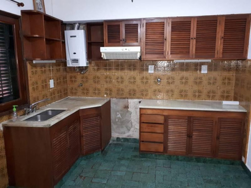 Imagen 3 de 10 de Hermosa Casa De 2 Plantas En Venta