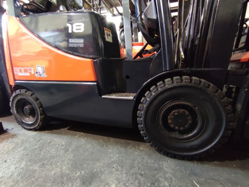 Imagen 14 de 16 de Autoelevador Doosan 1800kg Nafta/gas Motor Hyundai Torre Tri