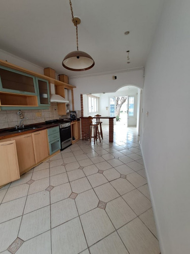 Casa En Ph 4 Ambientes Parque Luro
