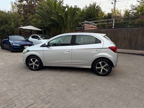 Chevrolet Onix 1.4 Ltz Mt
