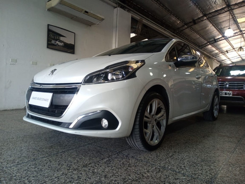 Peugeot 208 Urban Tech 2019 Impecable!!!!!