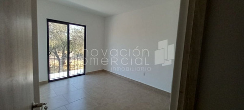 Casa En Venta Nueva 4 Recamaras Torre De Piedra Frente A Antea