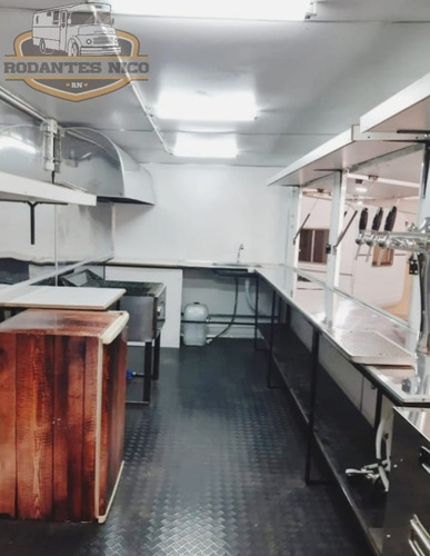 Imagen 11 de 25 de Food Truck Rodantes Nico