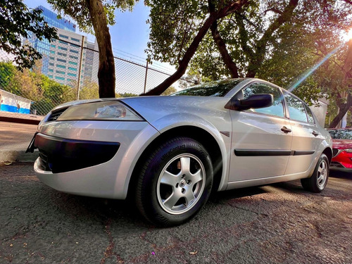 Renault Megane Ii Mod. 2008 Excelente Estado Calcomanía Cero