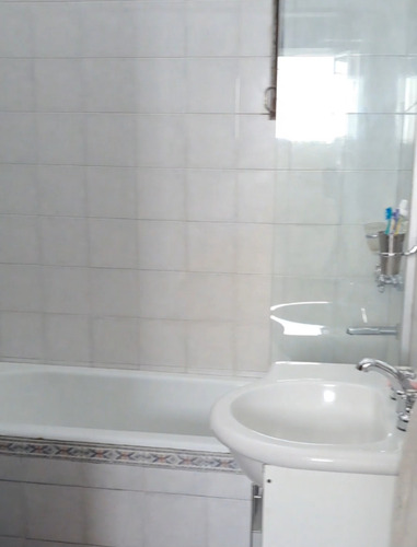 Alquilo Casa Barrio Jardin