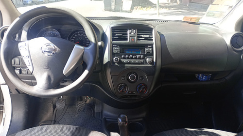 Nissan Versa 1.6 Sense Mt