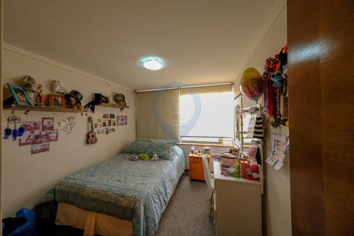 Vende Departamento, Mall Los Dominicos 4 Dormitorios, 3 Bañ