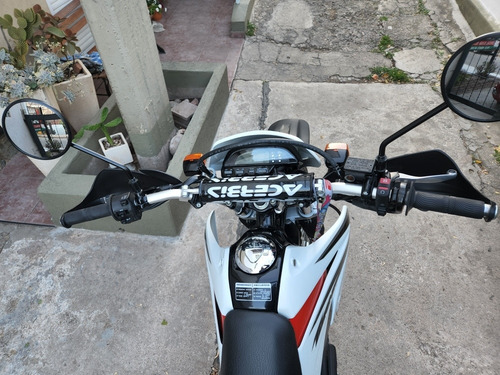 Imagen 8 de 10 de Honda Xr Tornado 250