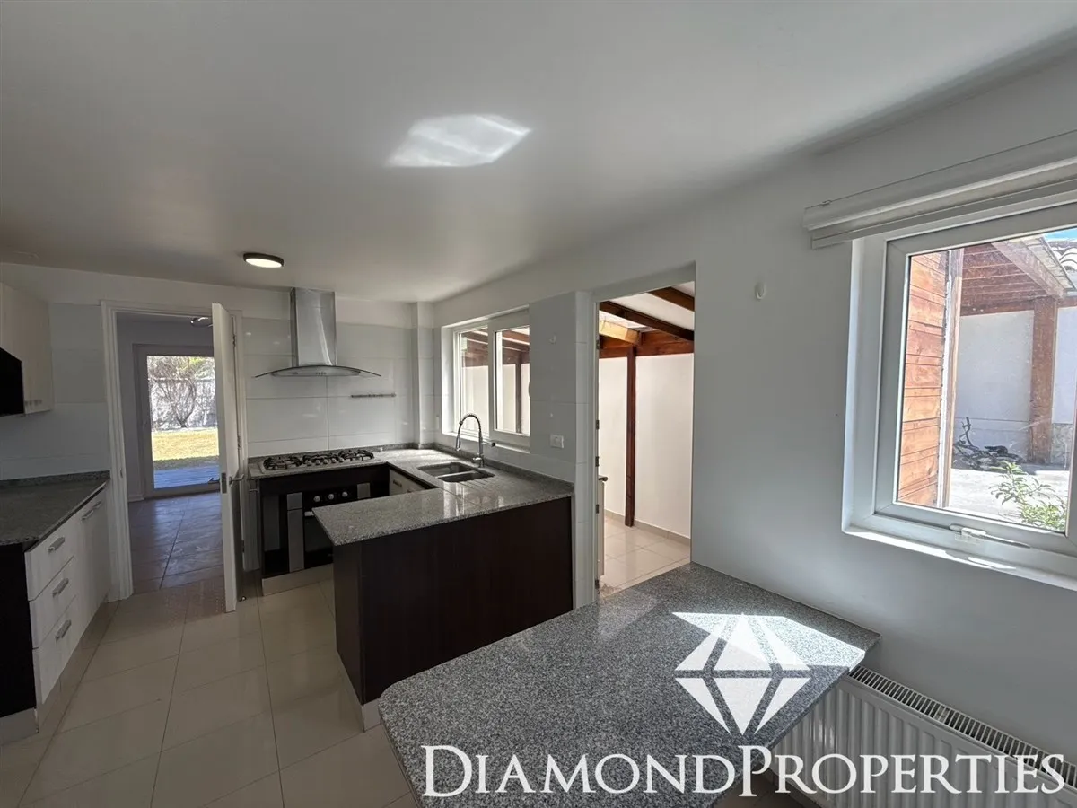 Imagen 4 de 22 de Vendo Casa Con Amplio Terreno De 500 Metros En Serena Golf
