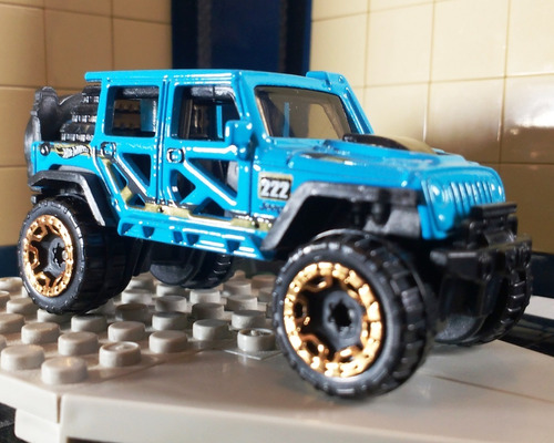 Priviet Trucks 4x4 Jeep Wrangler 4x4 '17 Celeste Hot Wheels