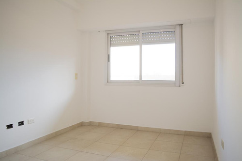 Imagen 8 de 14 de Departamento - Florida Mitre/este