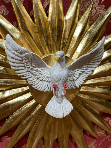 Imagen 2 de 3 de Espiritu Santo Con Resplandor En Madera