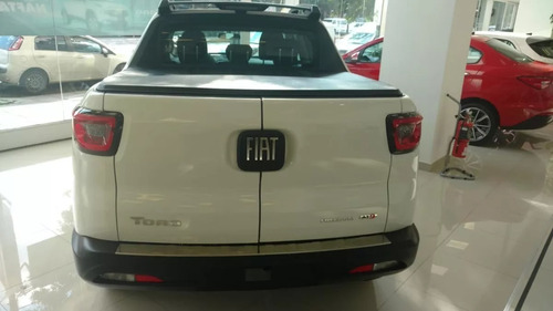 Fiat Toro Freedom 1.8 130cv 4x2 At6 - Nafta