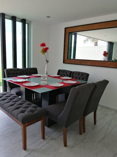 Se Vende Hermosa Casa En El Refugio, Estudio, Jardín, 3 Recamaras, Equipada..