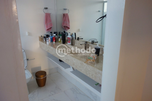 Deslumbrante Sobrado No Condomínio Terras Do Cancioneiro Com 04 Dormitórios Sendo 03 Suítes, Amplas Salas Integradas A Área Gourmet Completa. - Ca00859 - 69204696