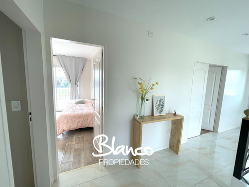 Casa En Venta En Santo Tomás, Pilar, G.b.a. Zona Norte