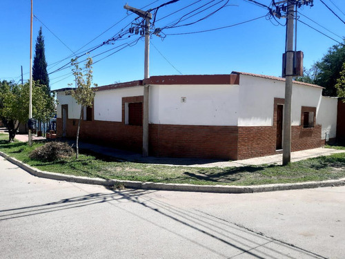 Excelente Casa Y Punto Comercial!!  En Villa Dolores,  Traslasierras