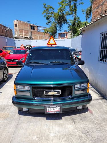 Chevrolet Silverado Pickup 2500 Custom 4vel Aa Mt