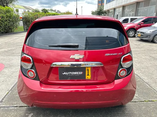 Chevrolet Sonic 1.6 Lt 5 p