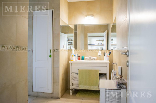 Casa En Venta Desarrollada En Una Sola Planta En Olivos Golf Club