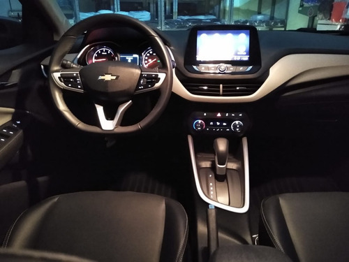 Chevrolet Onix Premier 2