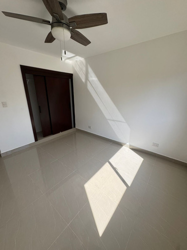 Apto Alquiler La Esperilla 3er Piso Con 136 Metros 3 Habitac