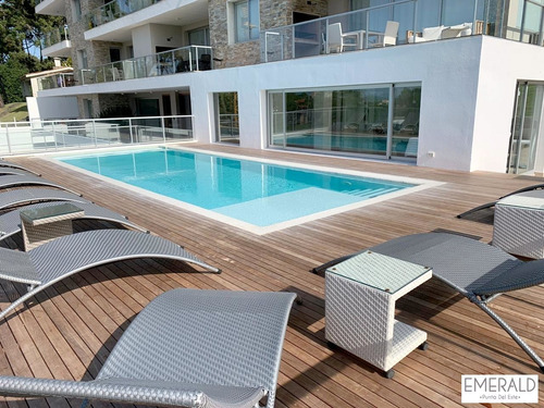 Imagen 11 de 14 de Edificio Emerald - Alquiler De Invierno En Punta Del Este - Apartamentos De 1 Y 2 Dormitorios Con Parrillero