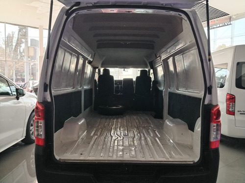 Nissan Urvan 2.5 Panel Amplia Aapack Seg Die Mt
