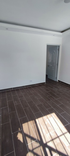 Gazcue, Centu Alquiler Apartamento Sin Amueblar De 1 Habitacion, Gascue, Clinica Abreu, Facil Acceso A Zona Colonial, Ciudad Nueva, Palacio De Justicia, Malecon, Don Bosco, Miraflores, Uasd, Unibe, Rd
