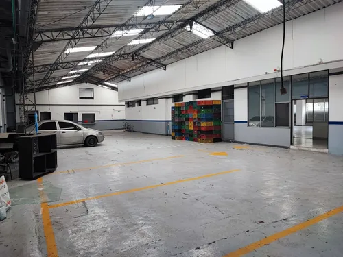 Bodega En Arriendo 1.300m2 Poblado