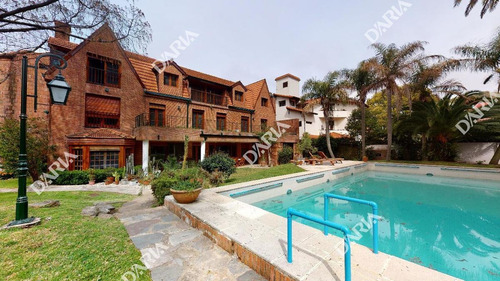 Libertador Al Rio, Chalet Sobre 2100mts. De Lote.