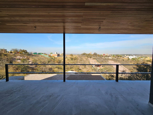 Casa En Venta La Deseada Country 3d Con Vista