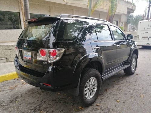Imagen 4 de 13 de Toyota Fortuner Sr7 Automática 4x4