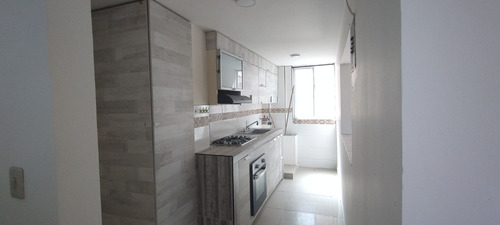 Apartamento En Venta Barrio La Base 