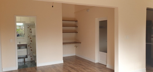 Imagen 5 de 14 de Máximo Tajes Y Lancasteriana, Casa Reciclada A Estrenar.