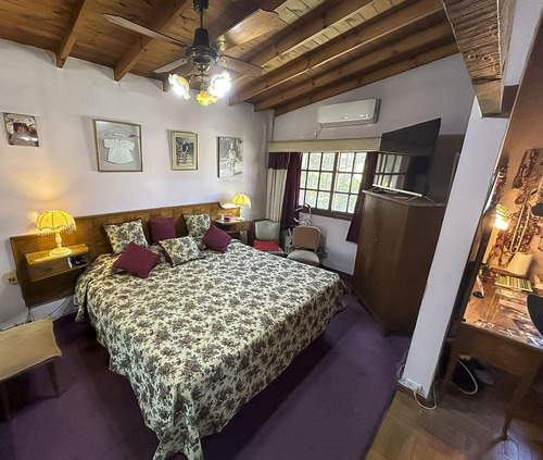 Casa En San Isidro, Barrio Las Carreras