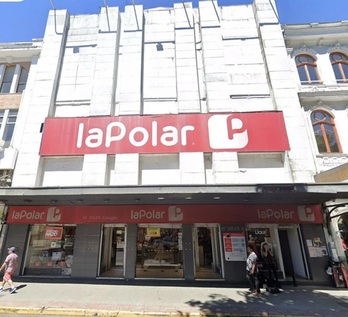 Edificio Comercial De 4 Pisos Frente A Plaza De Valdivia