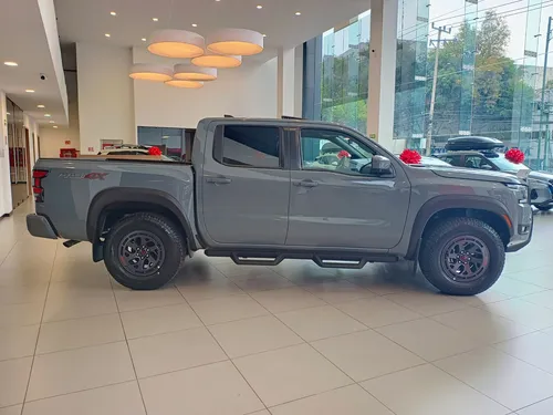 Nissan Frontier 3.8 V6 Pro-4X 4Wd At