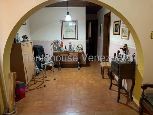 Leandro Manzano Casa En Venta,coche Mls #25-12518 As