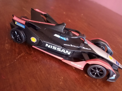 Nissan Formula E Gen 2 Car Escala 1:42