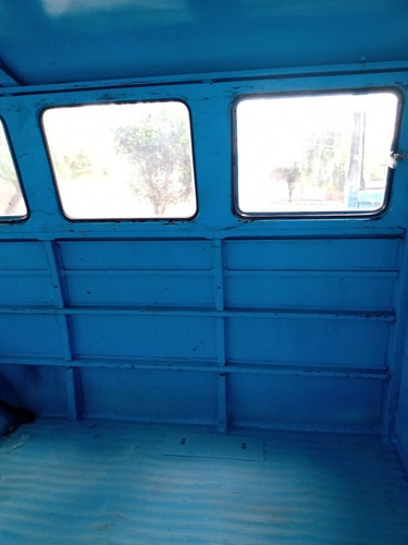 Imagem 1 de 12 de Kombi Coruginha 1500 Coruginha