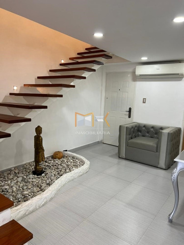 Imagen 12 de 27 de Mk Inmobiliaria Vende Pent House De Tres Niveles Con Terraza Hermosa Vista/04140314977