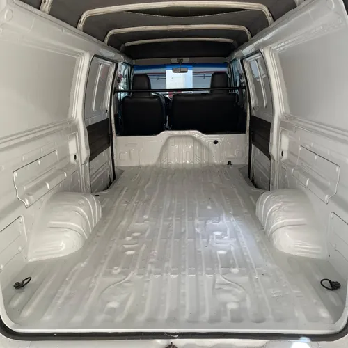 Mitsubishi Panel L300 2012