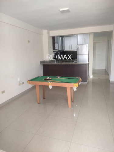 Venta Hermoso Th En Urbanizacion Asocibal Norte, Carenero, Higuerote