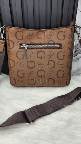 Bolsa Guess Hh968914 Nueva 100 % Original Con Etiqueta Marrón Oscuro Estampado Níquel Marrón Oscuro