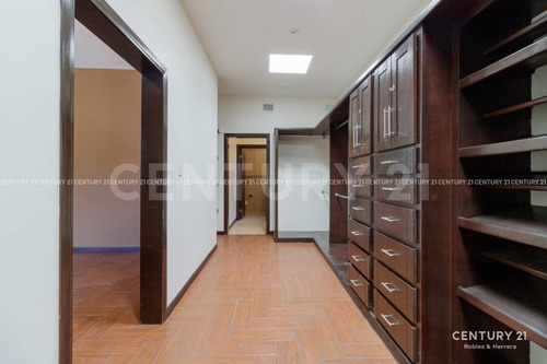 Casa En Venta Fracc.cumbres V, Chihuahua
